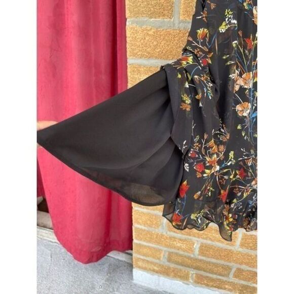 CLOVER AND SLOANE Garden Vine One-Shoulder size XL - Picture 8 of 12